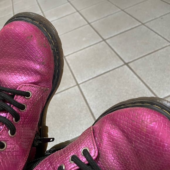 Toddler Girls Dr Marten Lace up Boots - Picture 5 of 6